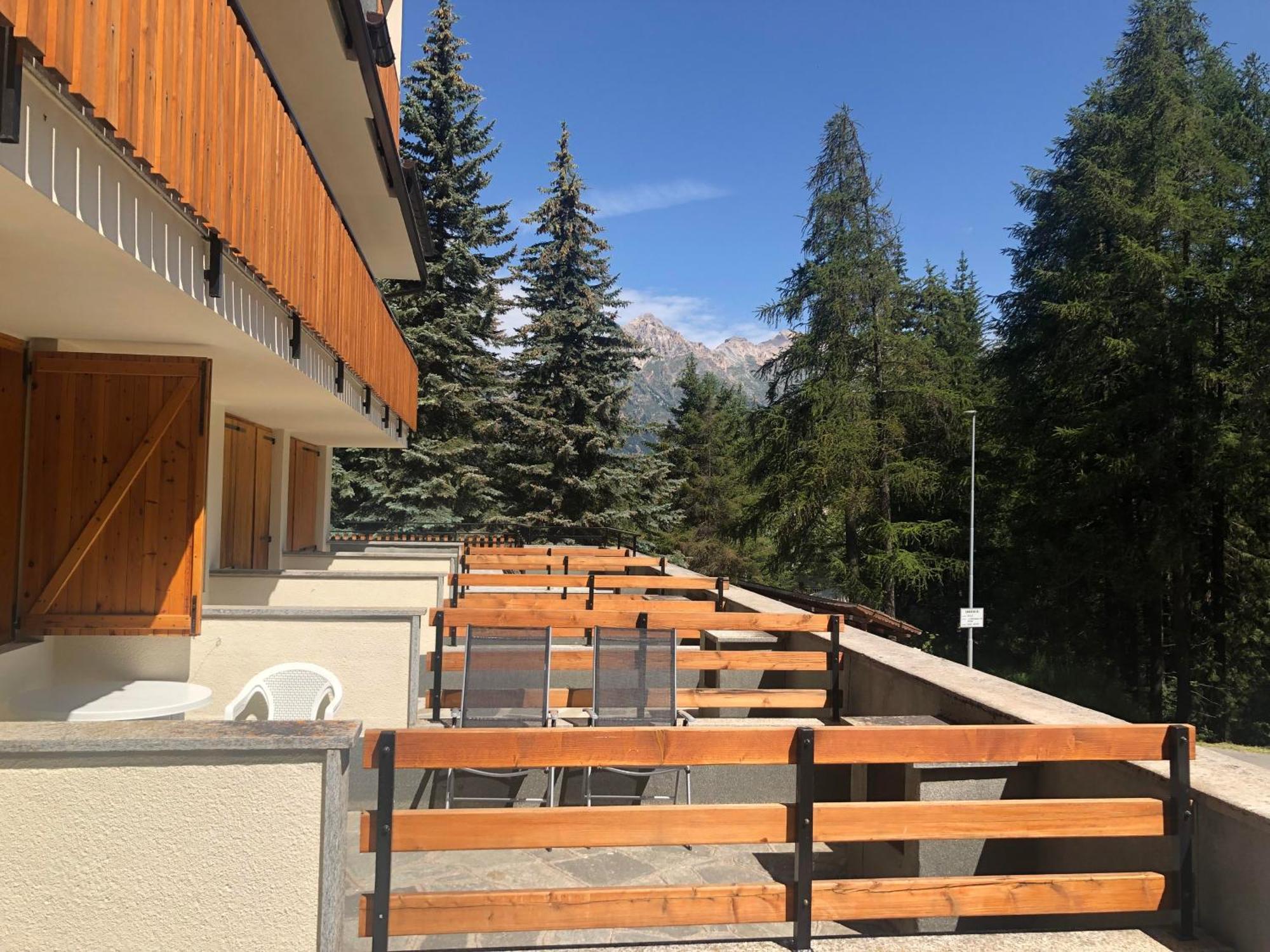 Apartament Etra Close To Piste Sauze D'Oulx Bagian luar foto